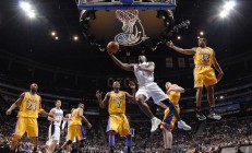 开云体育直播-黄蜂狂胜广东队，切特成为关键先生，一场改变格局的胜利