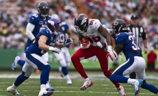 开云在线直播-武切维奇穿针引线，广东队轻取湖人展现团队篮球真谛