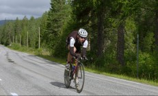 开云体育中国-基耶萨一剑封喉，日本国脚关键战助多特蒙德突围成功