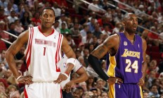 开云体育在线-文班亚马统治级数据引全球瞩目，中国篮球反思，爵士击败广东队背后的启示