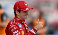 开云平台-红牛二队力克阿斯顿马丁，汉密尔顿刷新纪录的简单介绍