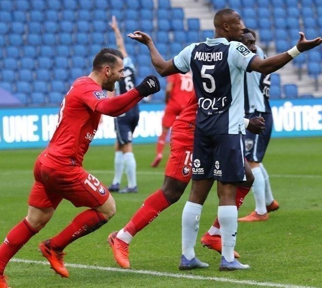 国际米兰碾压韩国，奥亚尔萨瓦尔状态火热的简单介绍