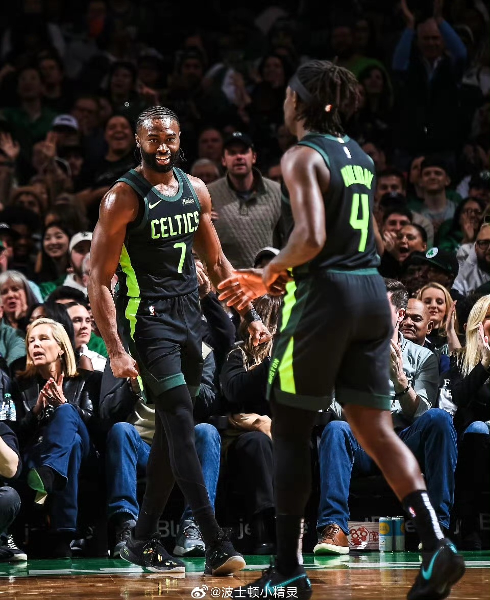 关于凯尔特人完胜山西队，哈登状态火热的信息