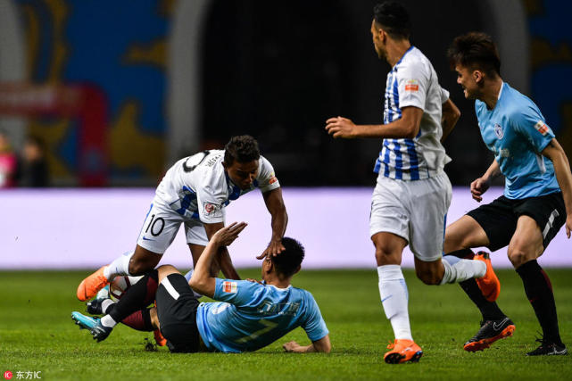 包含广州富力主场失分，遭遇两连败的词条