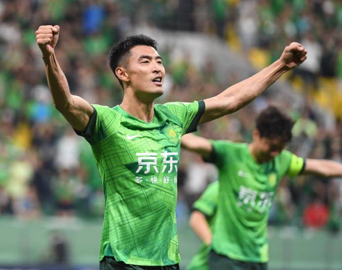 包含武汉卓尔客场胜北京国安，保持不败势头的词条