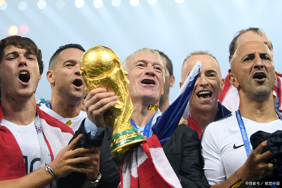 关于格拉德巴赫主场豪取大捷，全队沉浸在胜利的喜悦中！的信息