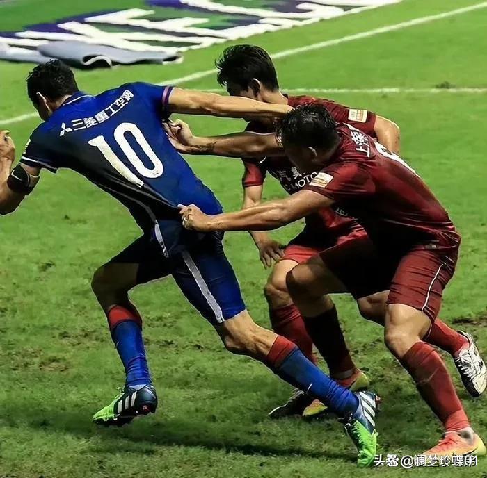 申花对恒大球迷狂热讨论燥目的简单介绍