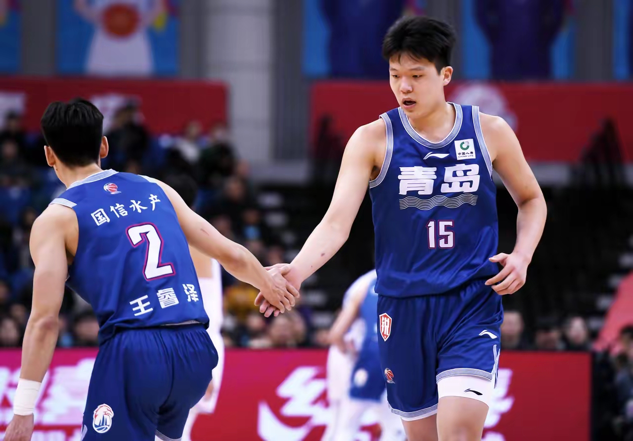 猛龙力克辽宁队，周琦带队取胜