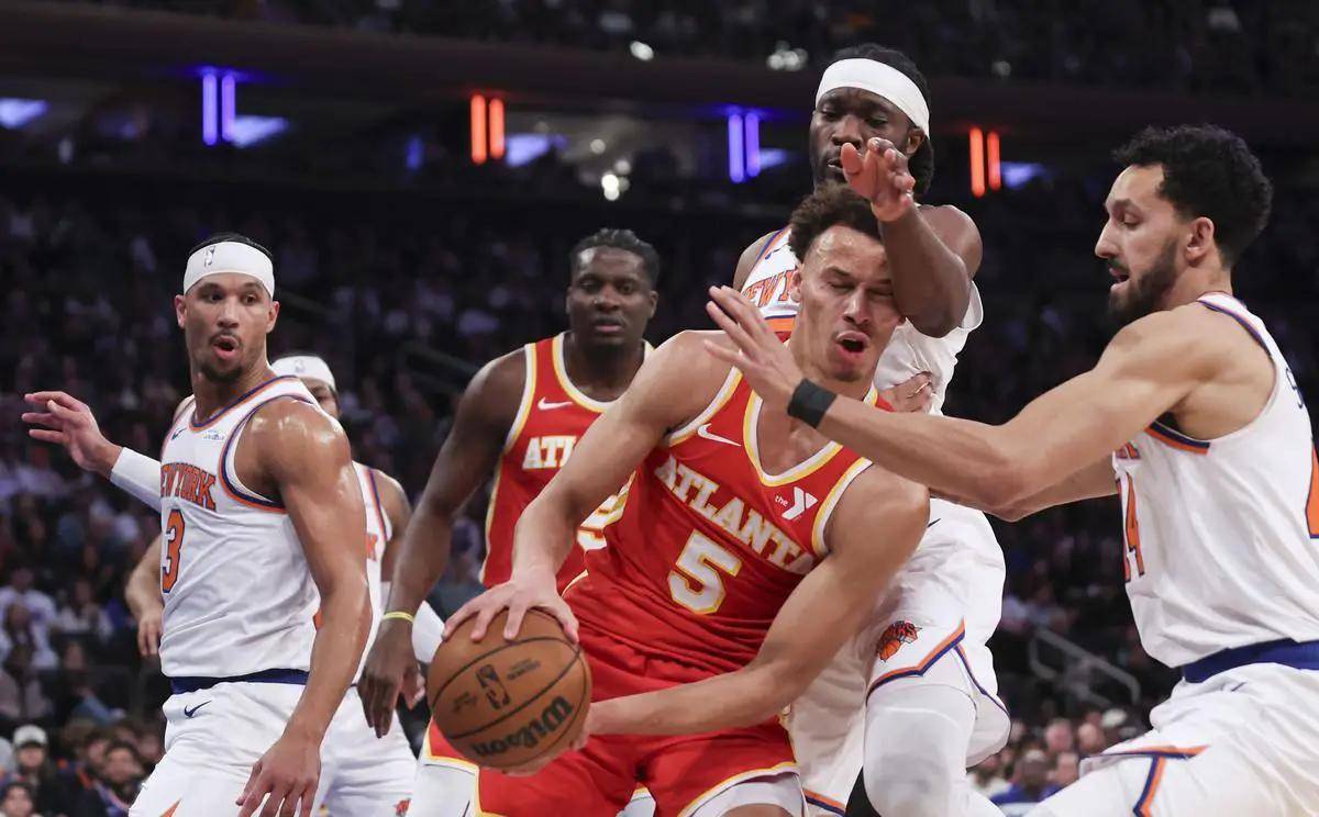 尼克斯逆转老鹰,取得一场重要胜利 尼克斯逆转老鹰,取得一场重要胜利