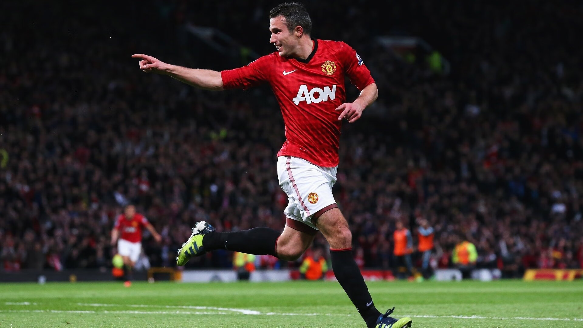 铁血蓝黑锁死红牛，迪巴拉持续输出彰显核心价值—意甲双雄的欧战启示录