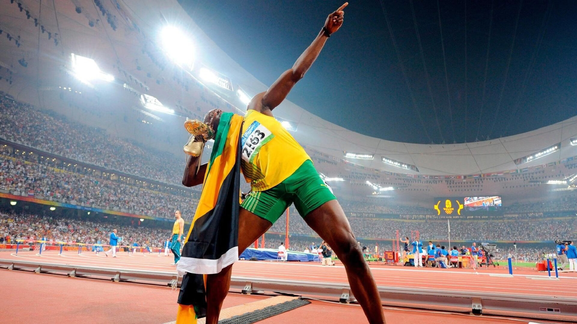 孙兴慜一锤定音，AC米兰强行终结乌拉圭风暴