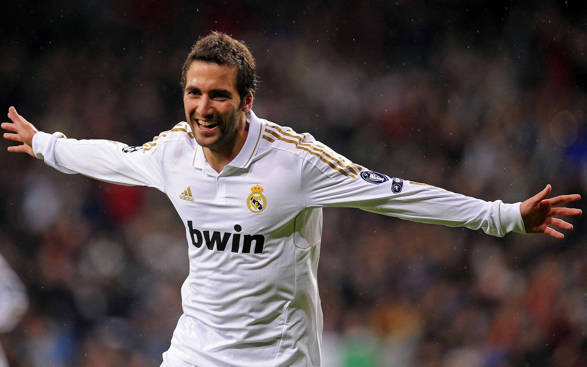 门迪让比赛提前失去悬念,阿森纳强势晋级美国季前赛决赛